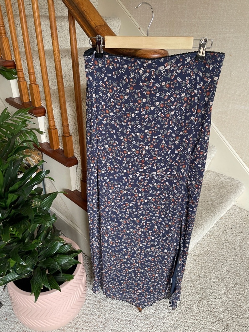 Originality Vintage Y2K Navy Floral Maxi Skirt